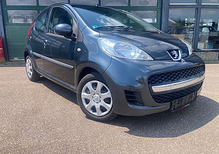 Peugeot 107 1.0 Klima Funk ZV Scheckheft gepflegt 4-türer