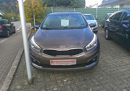 Kia Cee'd Ceed / Ceed 1.4 CVVT DREAM EDITION