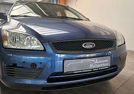 Ford Focus Turnier Klima Allwetter AHK