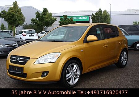 Kia Cee'd Ceed / 1.Hand, Alu, TÜV 09/2026