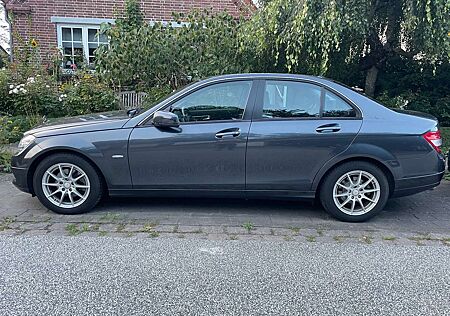 Mercedes-Benz C 180 C-Klasse CGI Automatik BlueEFFICIENCY