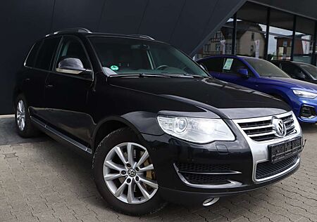 VW Touareg Volkswagen 4.2 V8 4M / XENON / LEDER / NAVI+