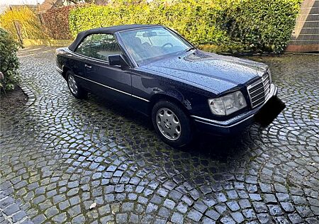 Mercedes-Benz E 200 Cabrio 124 C
