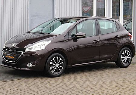 Peugeot 208 Active+Klima+Tempomat+Allwetterreifen