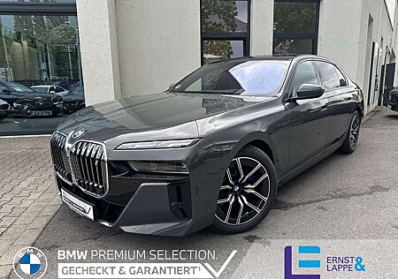 BMW i7 xDrive60 M Sport || Pano TheatreScreen el.Tür