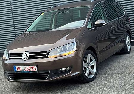 VW Sharan Volkswagen Comfortl. BMT/7SITZER/AHK/NAVI/TEMPO/SHZ