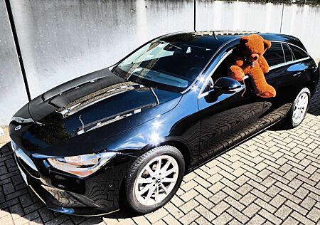 Mercedes-Benz CLA 180 d Shooting Brake