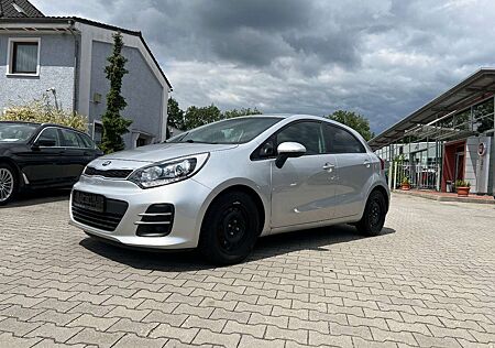 Kia Rio 1.2 UEFA Euro 2016 *Sitzh. Alu PDC Kamera*