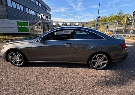 Mercedes-Benz E 200 E-Klasse Coupe Coupe 7G-TRONIC Sport Edition