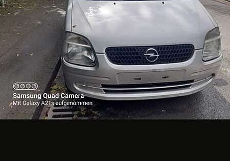 Opel Agila 1.0 12 V