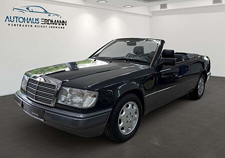 Mercedes-Benz 300 CE-24V (W124)Cabrio*Oldtimer*Aut*Leder*Klima
