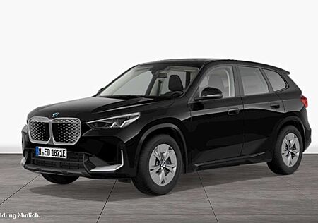 BMW iX1 xDrive30 DAB Pano.Dach Parkassistent AHK