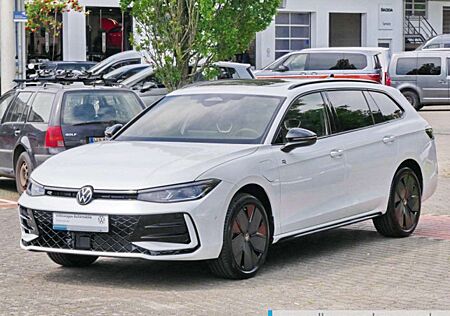 VW Passat Variant Volkswagen R-Line 1.5 TSI DSG eHybrid AHK IQ