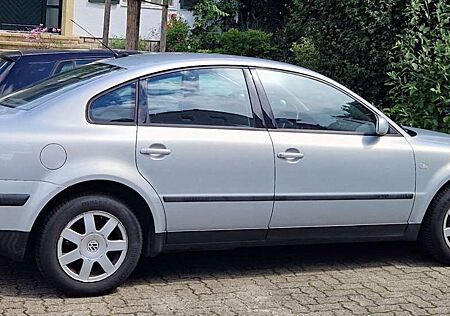 VW Passat Volkswagen 1.6