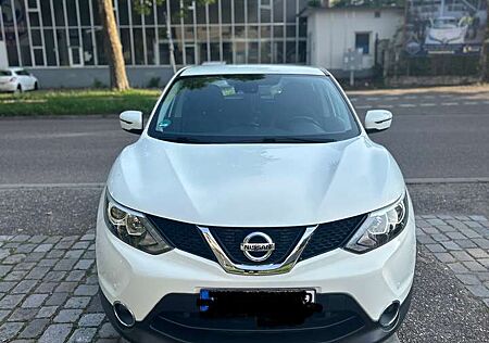 Nissan Qashqai 1.2 DIG-T ACENTA