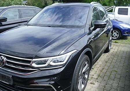 VW Tiguan Volkswagen R-Line