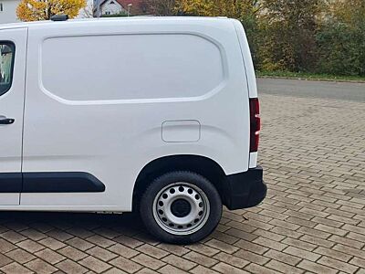 Peugeot Partner Premium L1 Sthz.Shz.NaviRegal