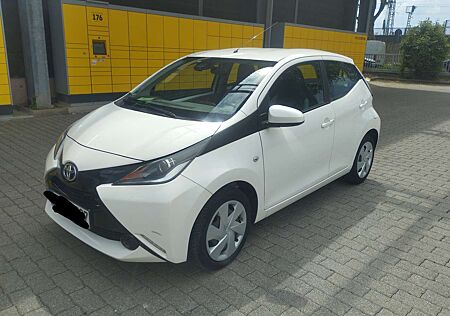Toyota Aygo x-play