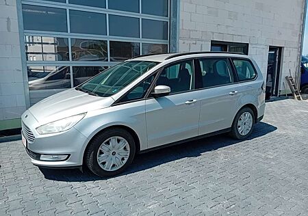Ford Galaxy 7 Sitze Automatik ab 89€ finanz.3,9% eff.