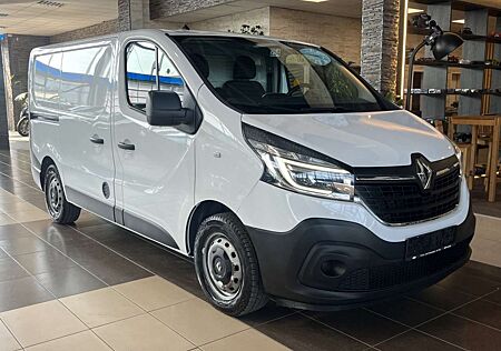 Renault Trafic 3,0t Komfort WürthRegale LED Navi PDC