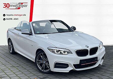 BMW M2 40i Cabrio +Einparksensoren +Leder +Navi