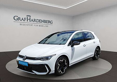 VW Golf Volkswagen VIII 1.5 eTSI DSG R line ACC LED Kamera