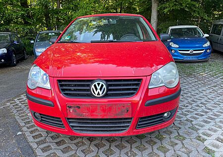 VW Polo Volkswagen Tour,Klima,SHZ,8-fach Bereift , Tüv 12/25