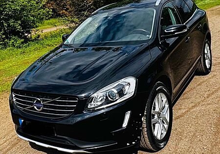 Volvo XC 60 XC60 XC60 D5 AWD Geartronic Summum