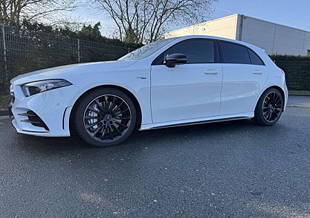 Mercedes-Benz A 35 AMG AMG A 35 4Matic AMG Speedshift DCT 7G