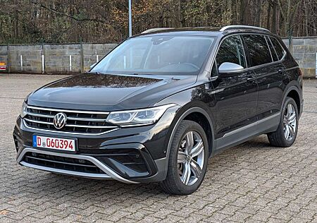 VW Tiguan Allspace Volkswagen Elegance 4M IQ.Light/KeyLess/EHK
