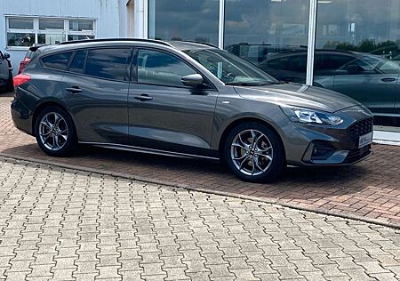Ford Focus ST Line, B&O Sound, Kamera, SHZ