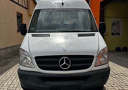 Mercedes-Benz Sprinter 416 CDI 906.655