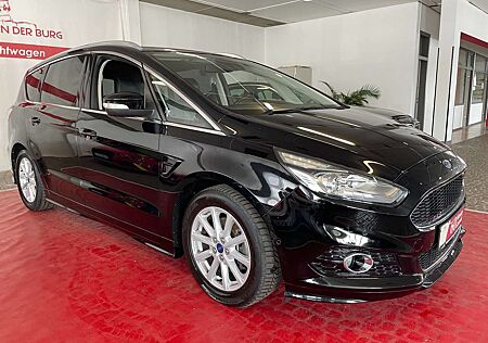 Ford S-Max Titanium 7.Sitzer