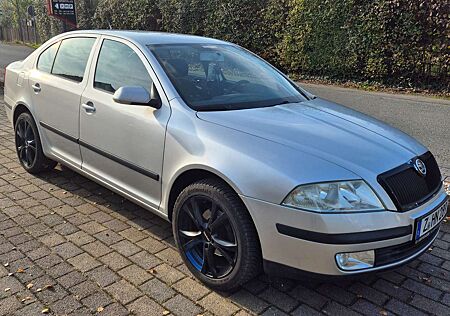 Skoda Octavia +1.6+Ambiente