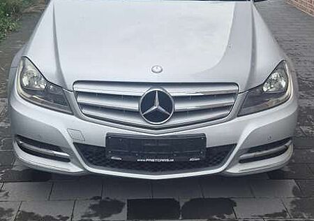 Mercedes-Benz C 220 C-Klasse Diesel CDI DPF (BlueEFFICIENCY) 7G-TRONIC