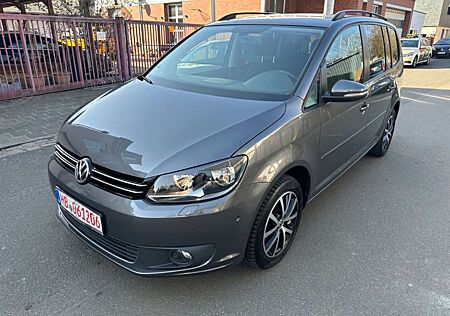 VW Touran Volkswagen Comfortline/EU5/AUTOMATI/7STZE/HU+AU /NAVI