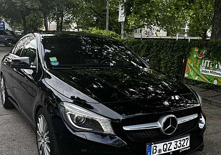 Mercedes-Benz CLA 200 7G-DCT