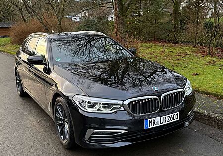 BMW 540d 540 xDrive, Vollausstattung, Pano, AHK, Leder