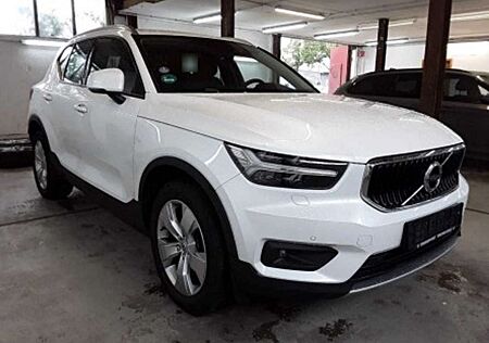 Volvo XC 40 XC40 Momentum Pro*2WD*SHZ*Navi*LED*Keyless*