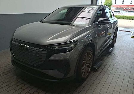 Audi e-tron 50 quattro AHK Matrix