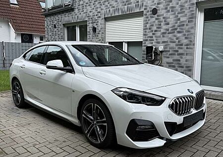 BMW 220 220d Gran Coupe Aut. M Sport - selbstl. parken