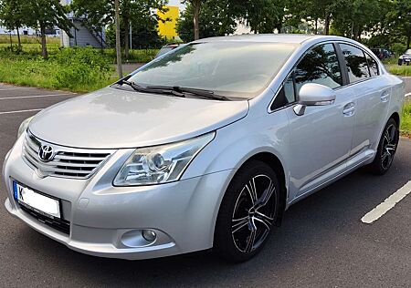 Toyota Avensis 1.8 Sol