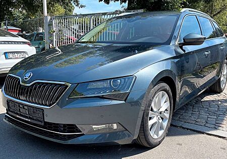 Skoda Superb Combi Style 4x4 Canton Bi-Xenon ApplePlay