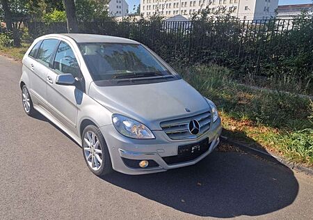 Mercedes-Benz B 170 KLIMA ALU PDC KLIMAAUTOMATIK TÜV 03/2026