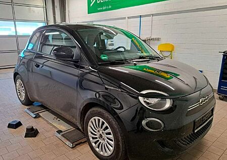 Fiat 500E 320 Km Reichweite Navi - Klimaautomatik