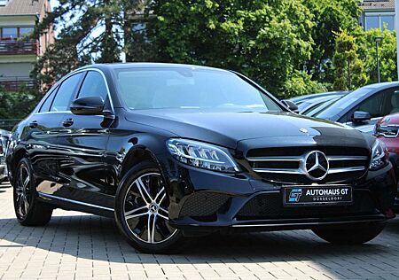 Mercedes-Benz C 300 4Matic/Sport/Navi/Klima/Sitzhzg/Tempom/AHK