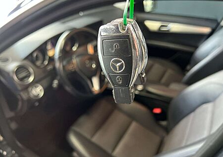 Mercedes-Benz C 180 T CGI BlueEfficiency (204.249)