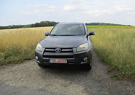 Toyota RAV 4 2.2 D-CAT 4x4 Executive