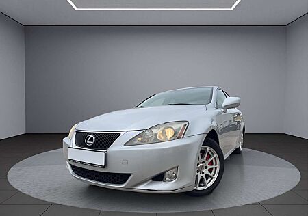 Lexus IS 220 IS 220d XENON/AHK/KLIMA/TEMPOMAT