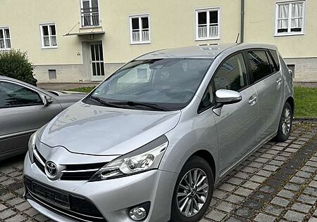 Toyota Verso 1.6 D-4D 5-Sitzer Start/Stop Comfort